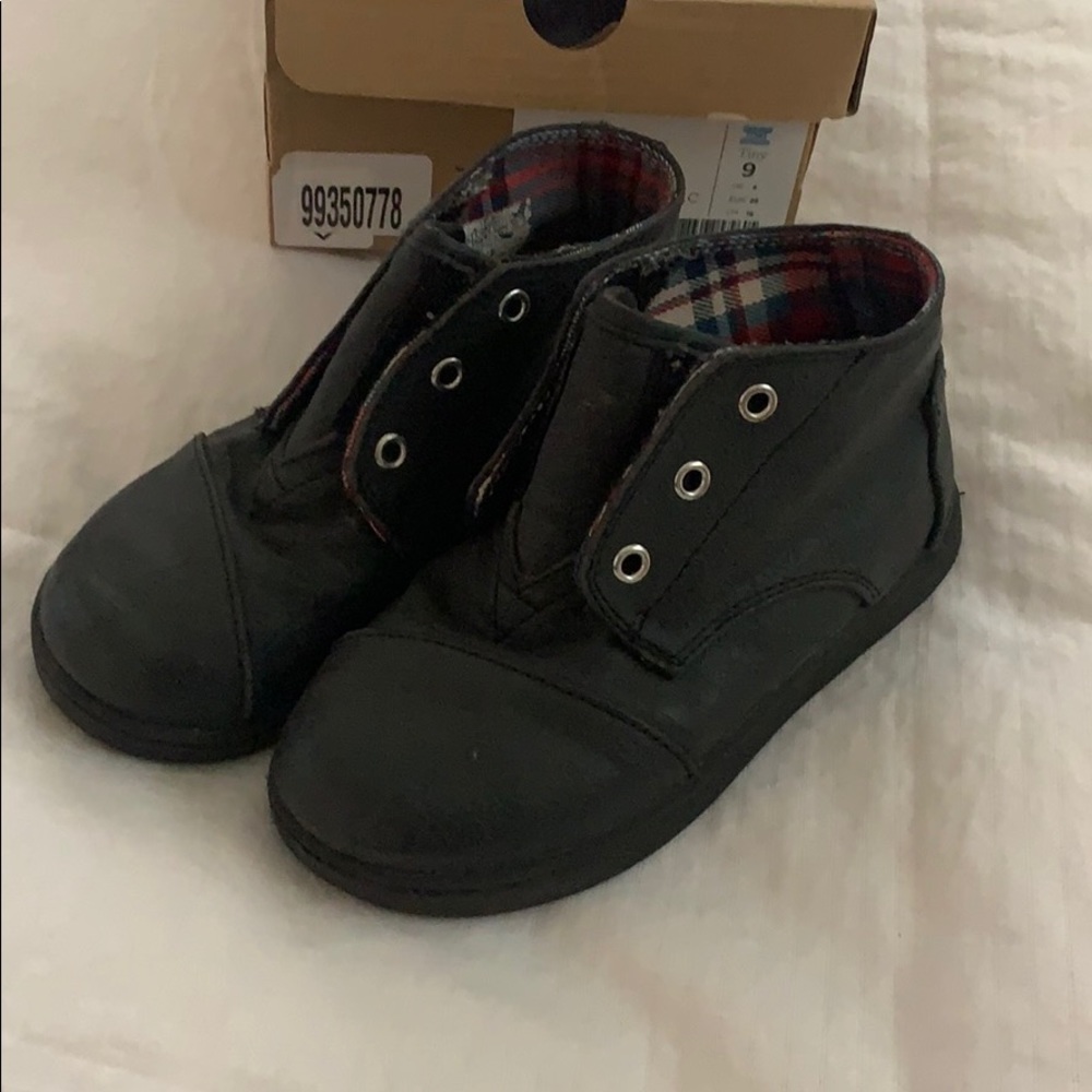 TOMS Black Paseo Mid Synthetic Leather